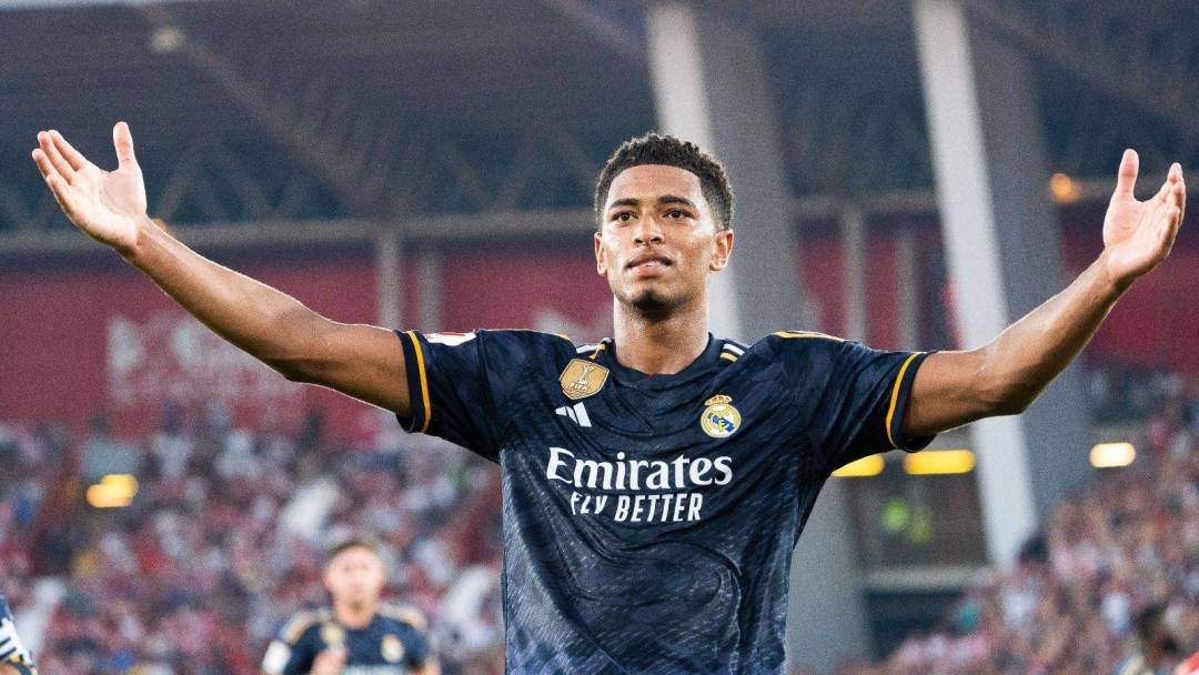 的手递手与 的手递手与