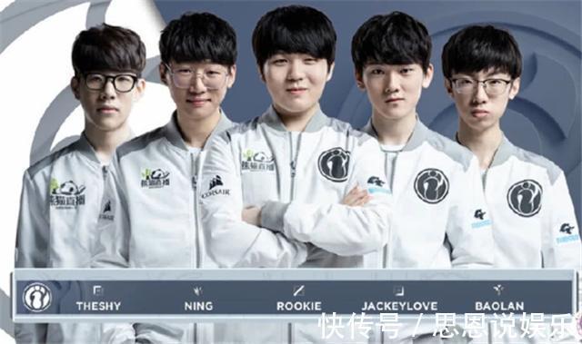 边后卫内收 边后卫内收